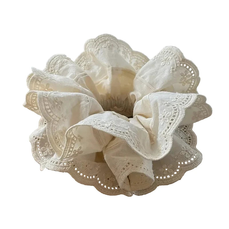 Grand chouchou en dentelle